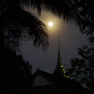 New moon dawn